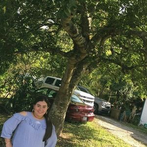 Meet your Posher, Abigail